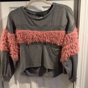 Poof Grey and pink fluff top